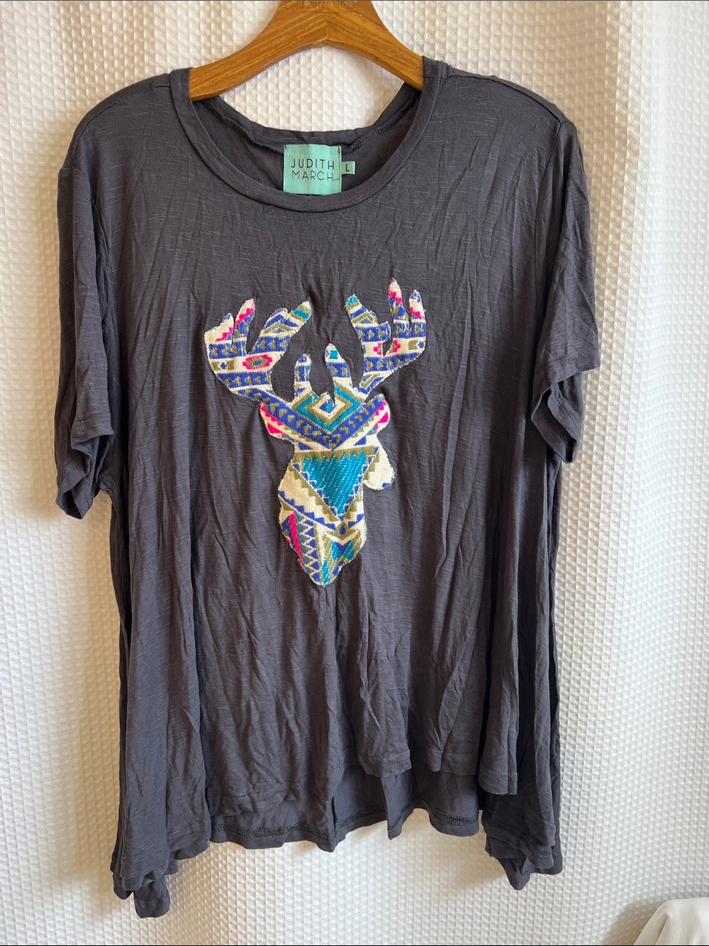 Judith March Charcoal Tee with Multicolor Embroidered Deer
